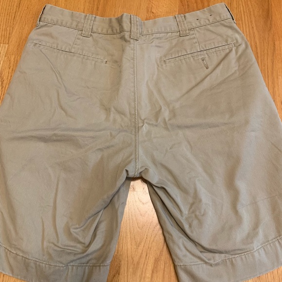 Tan, J CREW men’s shorts - Picture 3 of 3